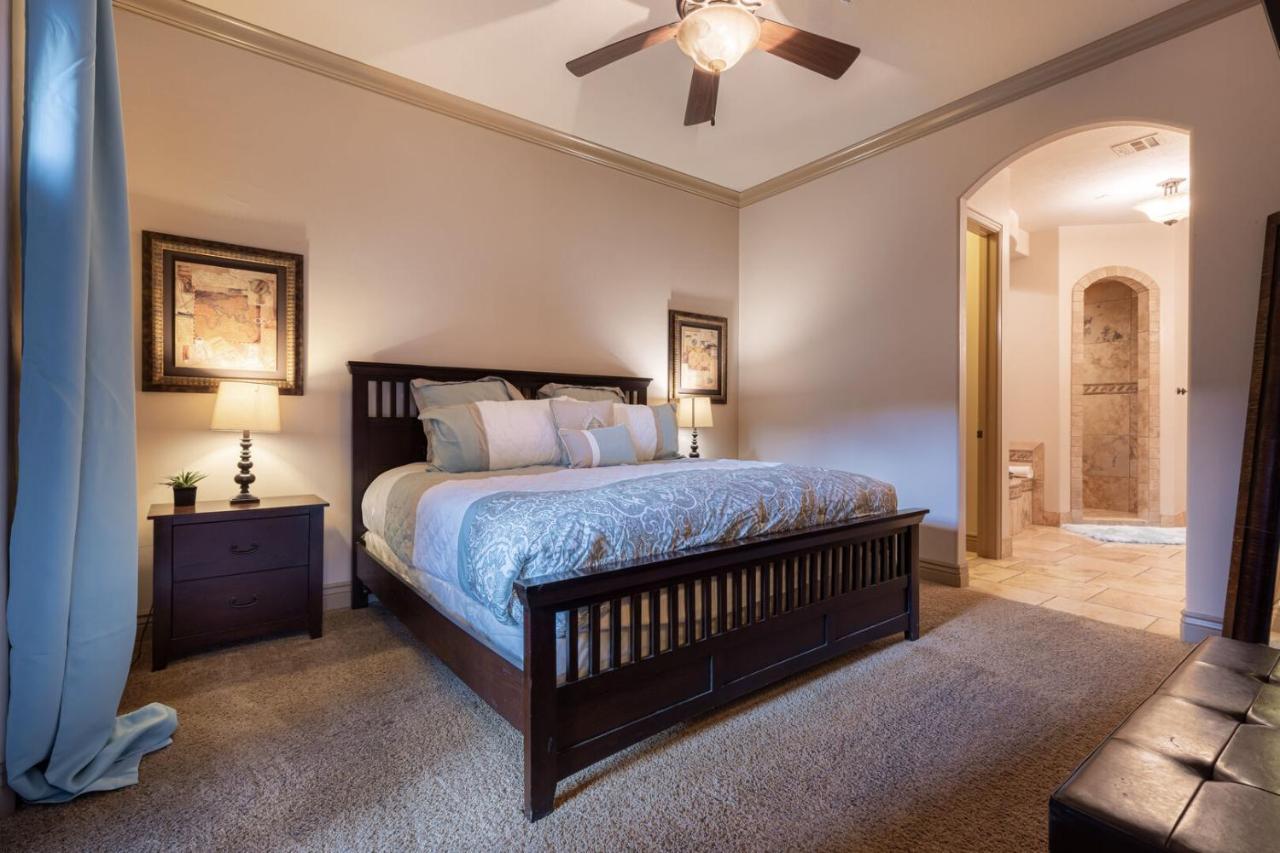 D5-Coral Springs Poolside-Ground Floor 3-Bedroom Hillside View Hurricane Pokoj fotografie
