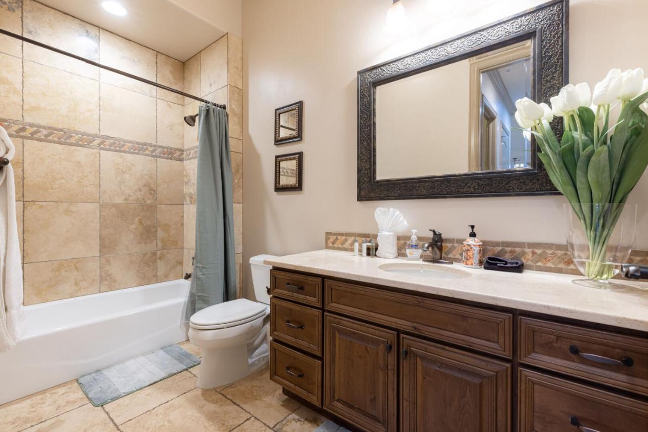 D5-Coral Springs Poolside-Ground Floor 3-Bedroom Hillside View Hurricane Pokoj fotografie