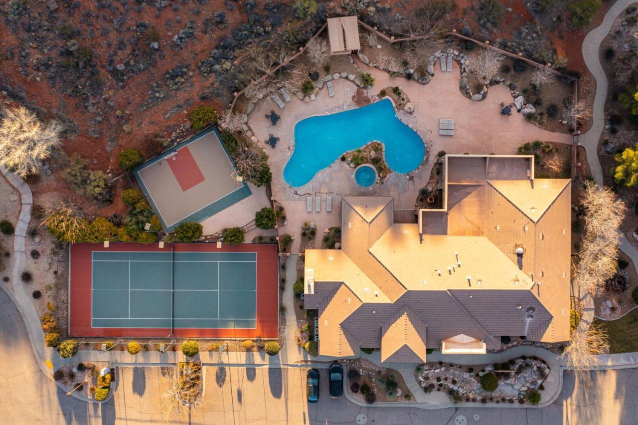 D5-Coral Springs Poolside-Ground Floor 3-Bedroom Hillside View Hurricane Pokoj fotografie